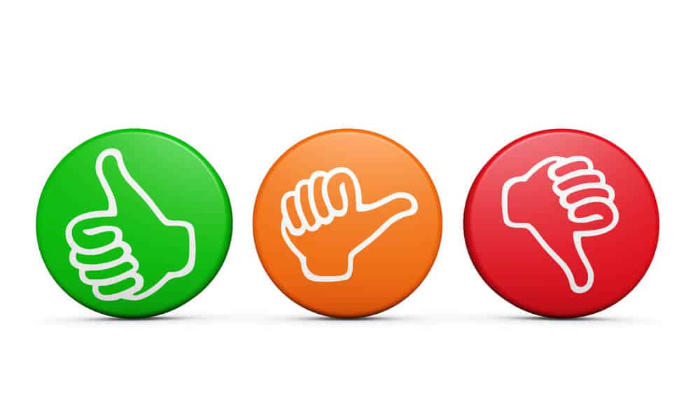 Green button showing thumbs up, orange button showing neutral thumbs, red button showing thumbs down