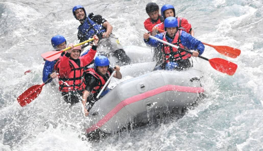 Healthy White Water Rafting A Beginner’s Guide (UPDATE 2018) 4 Things You Need to Know